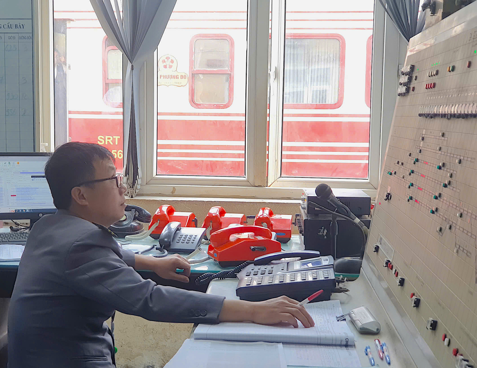Hệ thống thông tin tín hiệu thông minh đường ngang đường sắt kết hợp thiết bị trợ giúp lái tàu (GTH020)